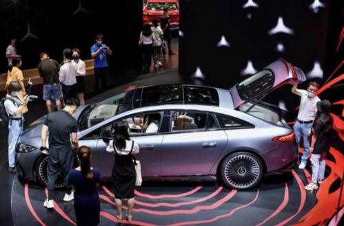 政策頻出利車市復蘇，深圳車展人氣爆棚推動汽車銷售熱潮